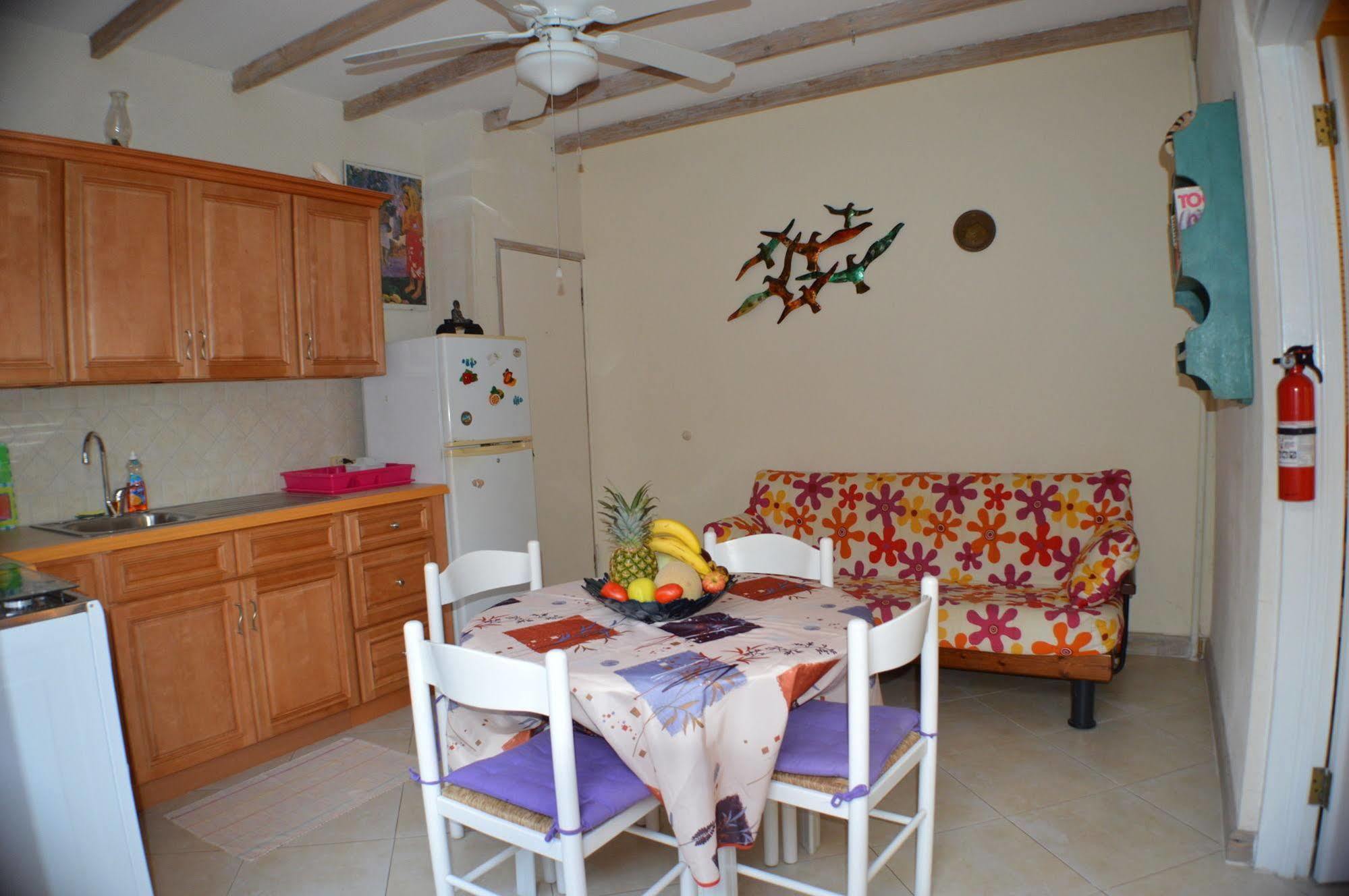 Yellow Bird Apartment Christ Church Luaran gambar